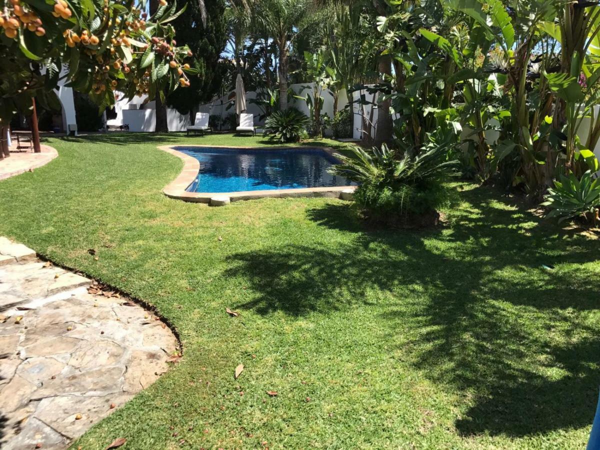 Villa With Heated Pool And Jacuzzi Close To Puerto Banus And Beach Estepona Extérieur photo